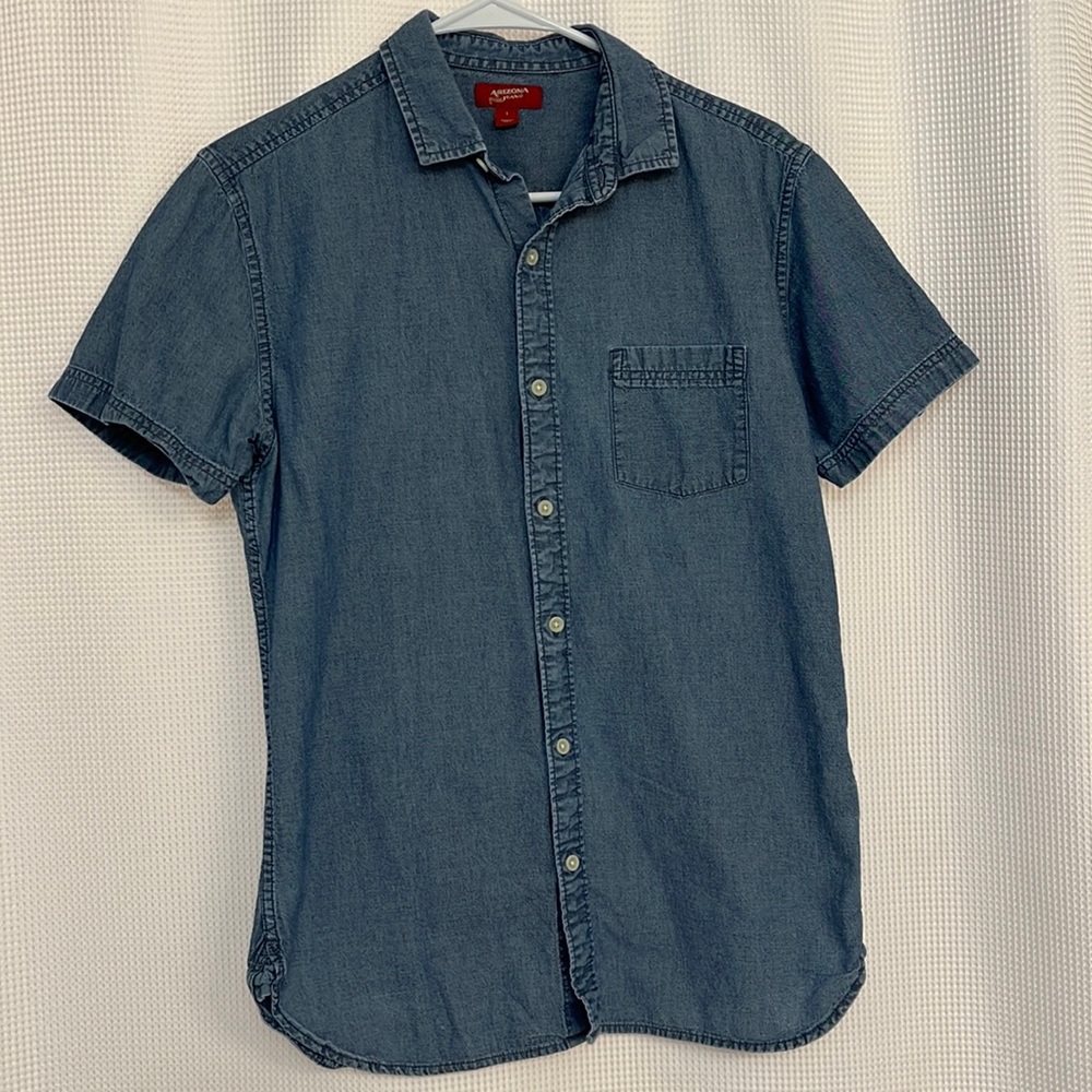Arizona Jeans Co Size Small Blue Short Sleeve Button Down